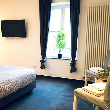 Haus Im Gruenen Fuer 6 Personen-3 Schlafzimmer- 3 Baedern -Waschmaschine-Grosse Terrasse- Vollausgestattete Kueche Wolfsbourg Extérieur photo