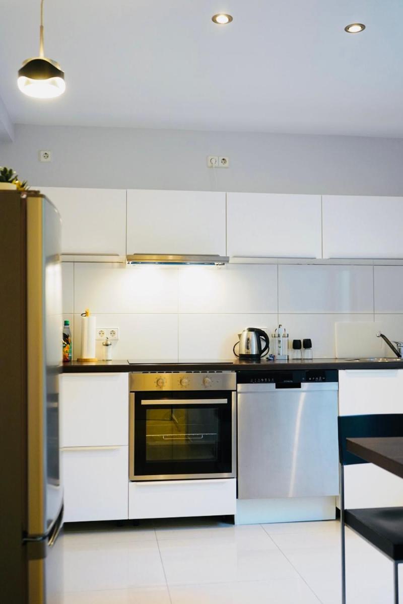 Haus Im Gruenen Fuer 6 Personen-3 Schlafzimmer- 3 Baedern -Waschmaschine-Grosse Terrasse- Vollausgestattete Kueche Wolfsbourg Extérieur photo