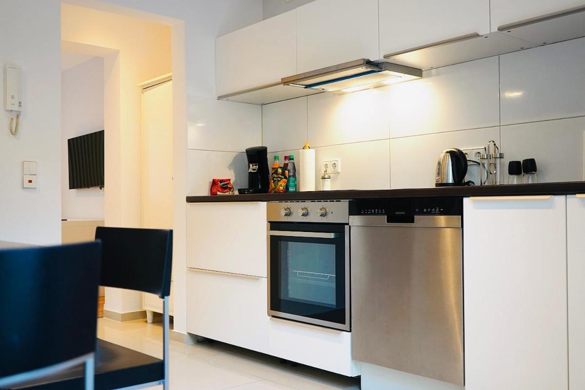 Haus Im Gruenen Fuer 6 Personen-3 Schlafzimmer- 3 Baedern -Waschmaschine-Grosse Terrasse- Vollausgestattete Kueche Wolfsbourg Extérieur photo